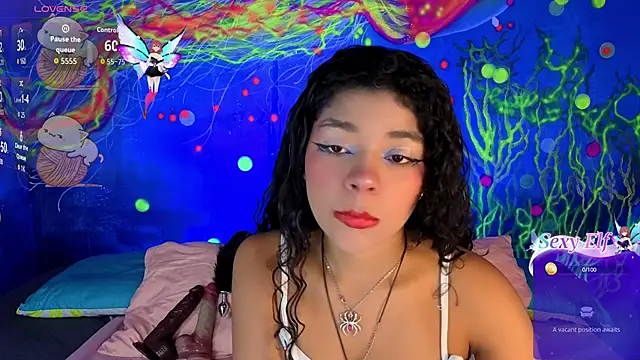 lucie petite online show from March 2026 06:26:02 PM