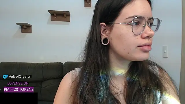 crystalll room online show from September 2025 06:50:02 AM