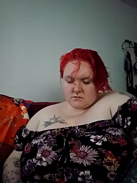 CorgiGodez98 online show from October 2025 11:16:01 PM