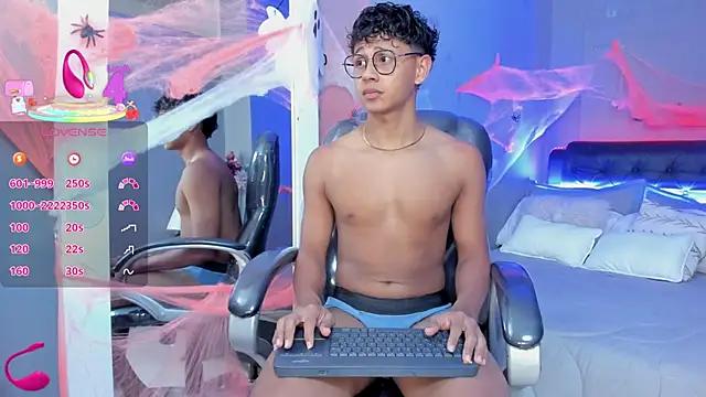 Dawn16  online show from October 2025 09:04:02 PM