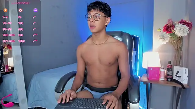 Dawn16  online show from November 2025 08:52:02 PM