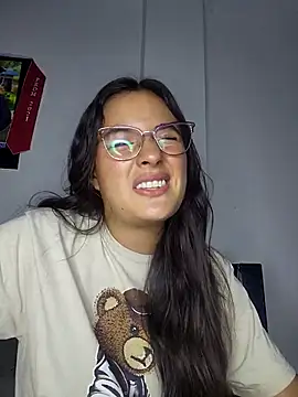 Snapshot of baaby-miiaa chatting on March 2025 06:13:02 AM baaby-miiaa online show from March 2025 06:13:02 AM