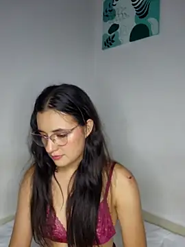 Snapshot of baaby-miiaa chatting on March 2025 03:11:01 AM baaby-miiaa online show from March 2025 03:11:01 AM