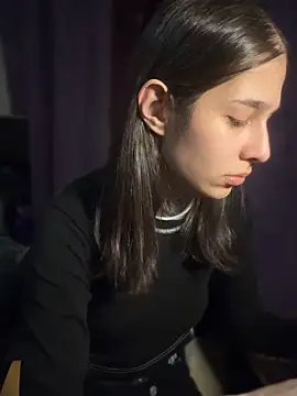 mollyEXD online show from November 2025 01:33:02 PM