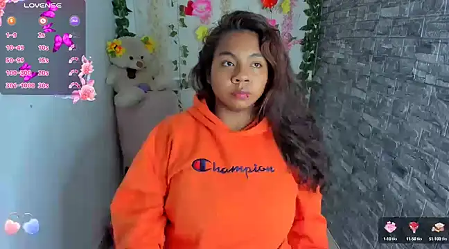 Snapshot of naty_jhonsom_ chatting on March 2025 06:24:01 AM naty jhonsom online show from March 2025 06:24:01 AM