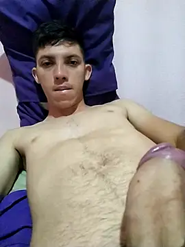 Snapshot of welitonzz28 chatting on March 2026 04:06:02 AM welitonzz28 online show from March 2026 04:06:02 AM