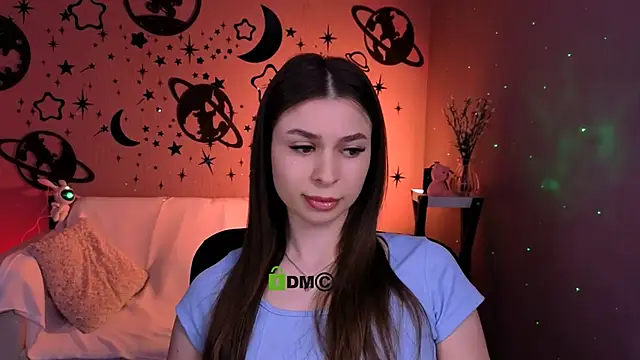 Snapshot of flora_ri chatting on April 2026 06:14:01 AM flora ri online show from April 2026 06:14:01 AM