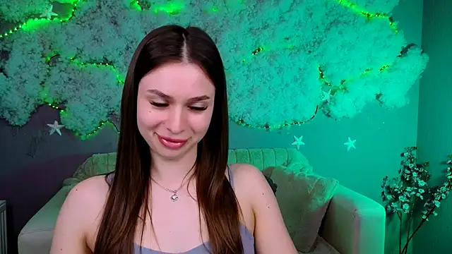 Snapshot of flora_ri chatting on April 2026 07:45:01 AM flora ri online show from April 2026 07:45:01 AM