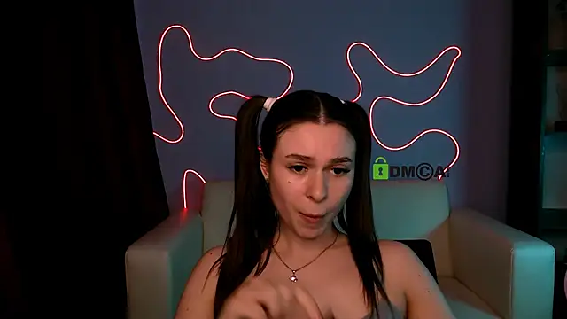 Snapshot of flora_ri chatting on April 2026 04:30:02 PM flora ri online show from April 2026 04:30:02 PM