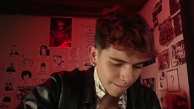 Snapshot of Mickey_Magic chatting on March 2025 04:17:02 AM Mickey Magic online show from March 2025 04:17:02 AM