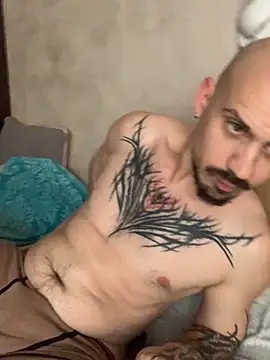 AssHunter4k online show from October 2025 06:24:01 AM