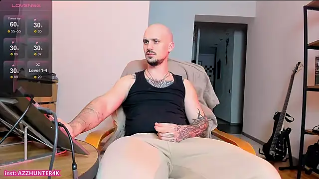 AssHunter4k online show from February 2026 06:36:01 PM