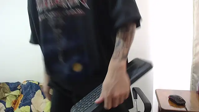 Aleex Miller online show from September 2025 07:08:01 PM