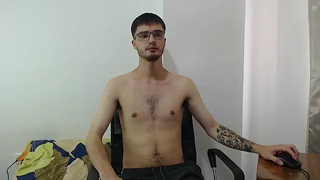 Aleex Miller online show from October 2025 08:37:02 PM