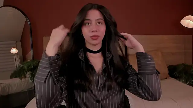 hannah brady online show from November 2025 11:14:01 PM