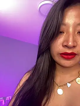 Snapshot of hannah_howeell__ chatting on February 2025 10:07:01 AM hannah howeell online show from February 2025 10:07:01 AM