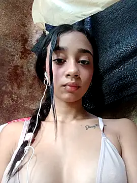 Zoe Sweett18 online show from January 2025 01:45:02 PM