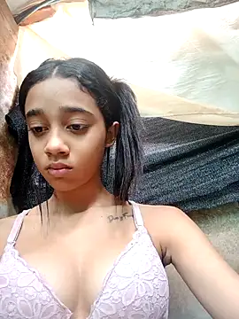 Zoe Sweett18 online show from February 2025 01:19:01 PM