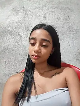 Snapshot of Zoe_Sweett18 chatting on January 2026 06:32:02 PM Zoe Sweett18 online show from January 2026 06:32:02 PM