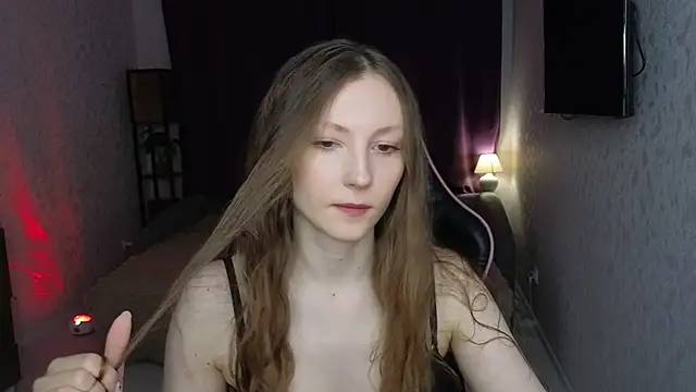 Snapshot of Sweeet_Lilit chatting on April 2026 10:40:01 PM Sweeet Lilit online show from April 2026 10:40:01 PM
