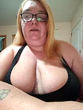 Snapshot of diosacurvy1984 chatting on October 2025 08:17:01 AM diosacurvy1984 online show from October 2025 08:17:01 AM