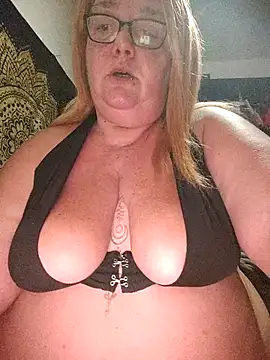 Snapshot of diosacurvy1984 chatting on October 2025 08:30:01 PM diosacurvy1984 online show from October 2025 08:30:01 PM