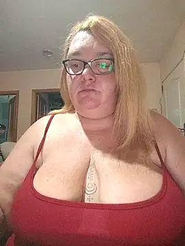 Snapshot of diosacurvy1984 chatting on November 2025 07:29:02 AM diosacurvy1984 online show from November 2025 07:29:02 AM