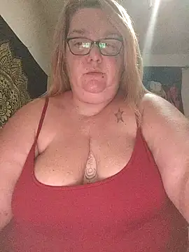 Snapshot of diosacurvy1984 chatting on November 2025 06:15:01 PM diosacurvy1984 online show from November 2025 06:15:01 PM