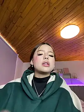 Sofia18 pinkk online show from March 2025 09:05:02 PM