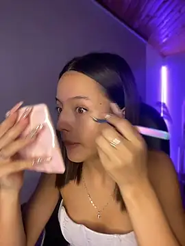 Sofia18 pinkk online show from May 2026 11:13:01 PM