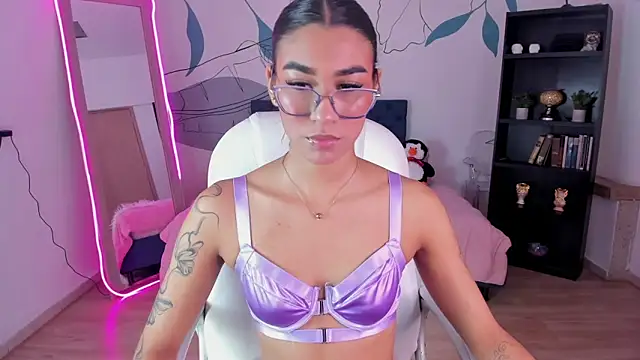 Dana Paula online show from November 2025 11:47:02 AM