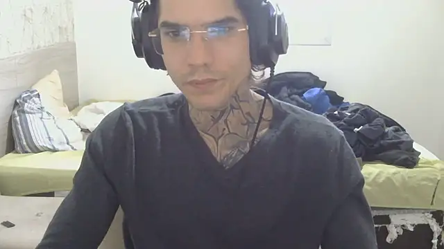 Snapshot of smokingink chatting on June 2026 08:11:02 PM smokingink online show from June 2026 08:11:02 PM