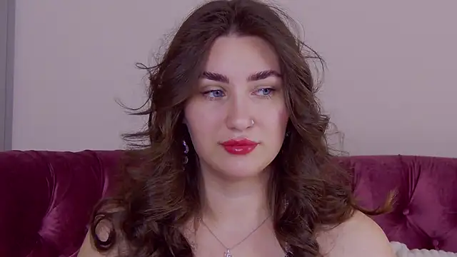 Snapshot of KiraBarlows chatting on November 2025 08:41:01 PM KiraBarlows online show from November 2025 08:41:01 PM