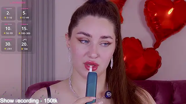 Snapshot of KiraBarlows chatting on March 2026 08:04:02 PM KiraBarlows online show from March 2026 08:04:02 PM