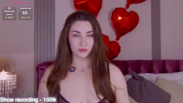 Snapshot of KiraBarlows chatting on March 2026 08:35:02 PM KiraBarlows online show from March 2026 08:35:02 PM