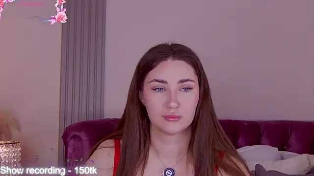 Snapshot of KiraBarlows chatting on April 2026 07:58:01 PM KiraBarlows online show from April 2026 07:58:01 PM