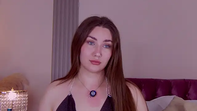 Snapshot of KiraBarlows chatting on April 2026 08:11:02 PM KiraBarlows online show from April 2026 08:11:02 PM
