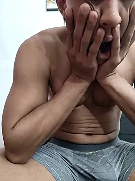 Snapshot of owen2992 chatting on April 2026 12:48:02 AM owen2992 online show from April 2026 12:48:02 AM