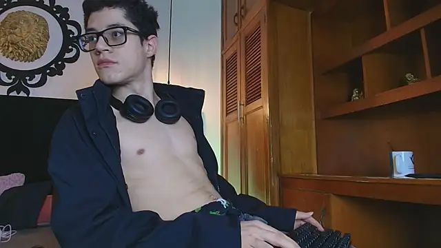 wolfandsky online show from March 2026 11:32:01 AM