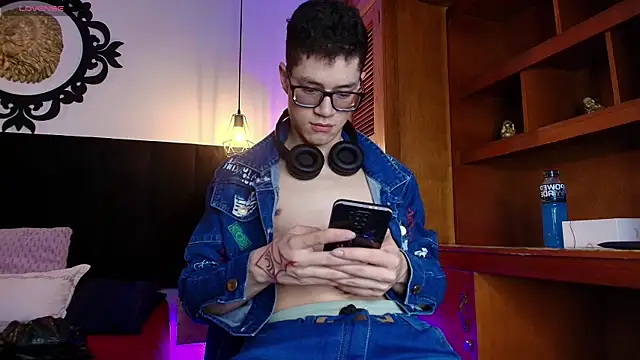 wolfandsky online show from April 2026 11:16:01 AM