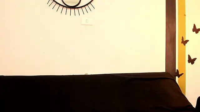 Snapshot of yelicampbell chatting on February 2025 03:23:02 AM yelicampbell online show from February 2025 03:23:02 AM