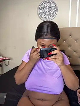 Snapshot of yelicampbell chatting on March 2025 03:07:01 AM yelicampbell online show from March 2025 03:07:01 AM