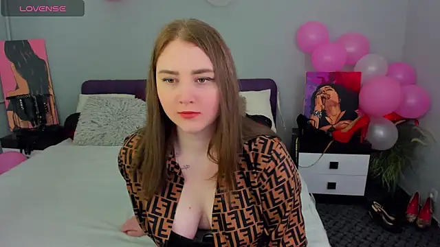 Snapshot of lillyloan4u chatting on March 2026 05:35:01 PM lillyloan4u online show from March 2026 05:35:01 PM