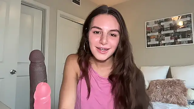 Snapshot of graciesmith27 chatting on March 2026 08:14:01 PM graciesmith27 online show from March 2026 08:14:01 PM