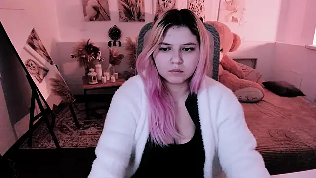 Snapshot of DiaAngell chatting on March 2026 07:31:02 PM DiaAngell online show from March 2026 07:31:02 PM