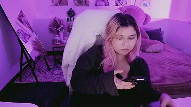 Snapshot of DiaAngell chatting on March 2026 07:41:01 PM DiaAngell online show from March 2026 07:41:01 PM