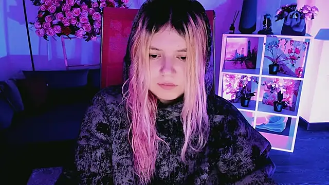 Snapshot of DiaAngell chatting on March 2026 07:37:01 PM DiaAngell online show from March 2026 07:37:01 PM