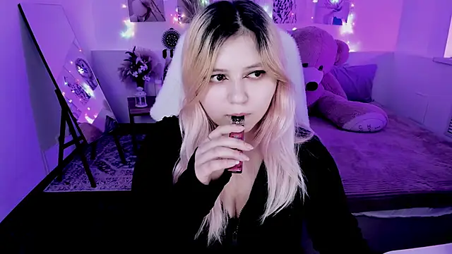 Snapshot of DiaAngell chatting on April 2026 07:29:01 PM DiaAngell online show from April 2026 07:29:01 PM