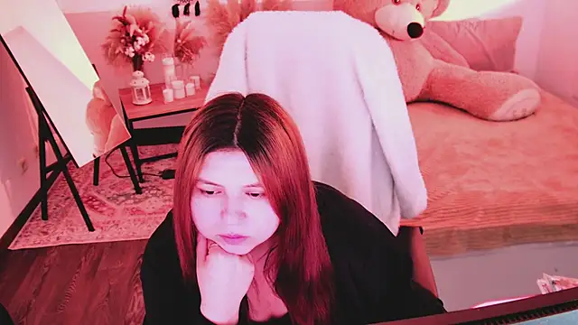 Snapshot of DiaAngell chatting on April 2026 08:32:01 PM DiaAngell online show from April 2026 08:32:01 PM