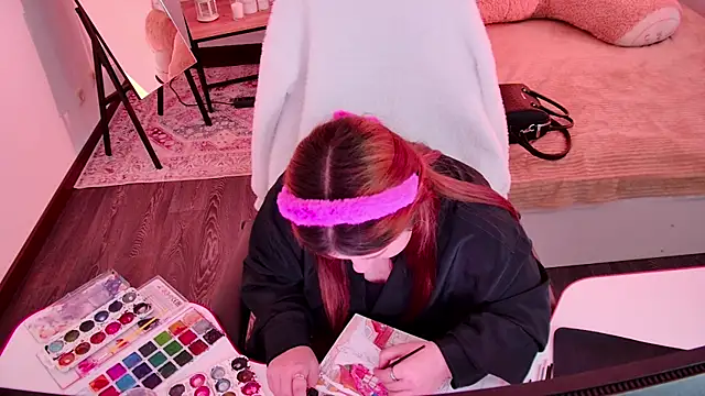 Snapshot of DiaAngell chatting on April 2026 01:42:02 AM DiaAngell online show from April 2026 01:42:02 AM